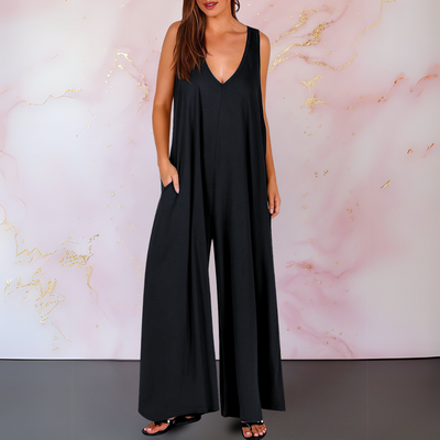 Dacey | Comfortable jumpsuit with V-neck and wide legs